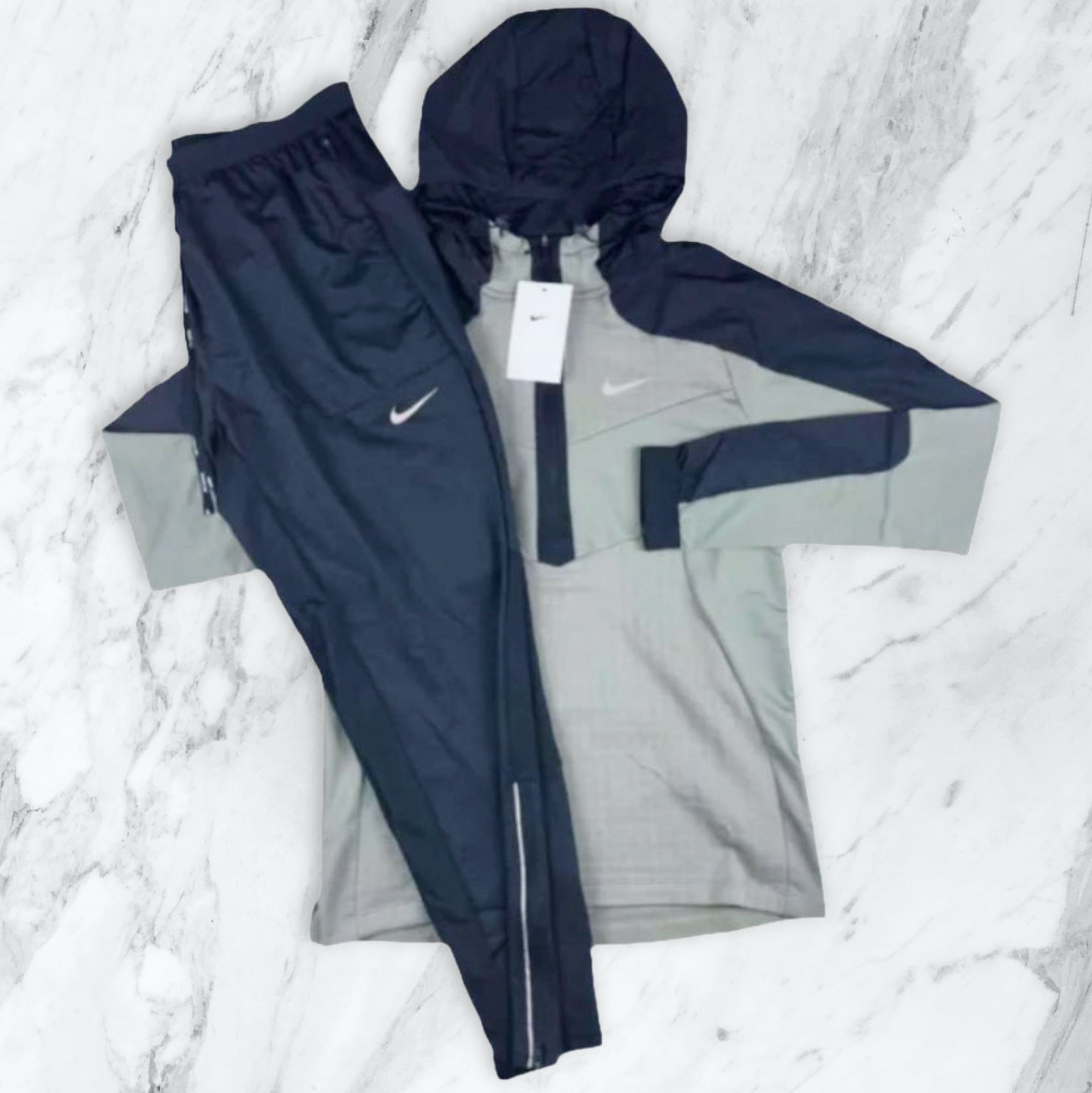 Ensemble Nike running gris / noir